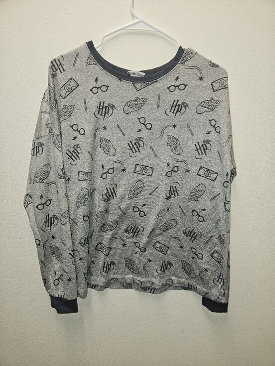 Wizarding World Of Harry Potter Other - Wizarding World Of Harry Potter Long Sleeve Top Size M